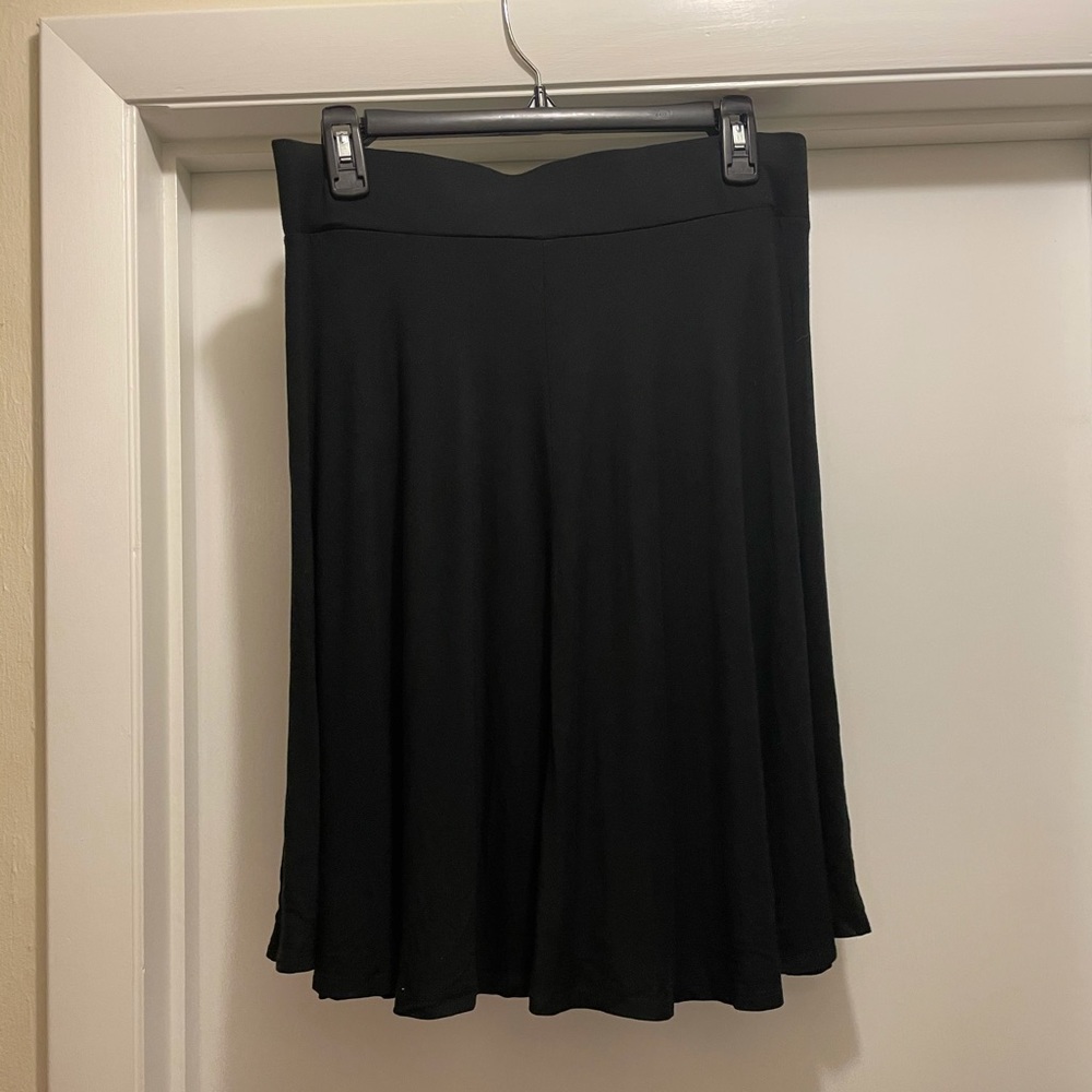 Loft black skirt (rayon/spandex) NWT